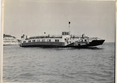 old image of the third Sandbanks Ferry, 1958